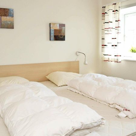 6 Person Holiday Home In Hejls 外观 照片