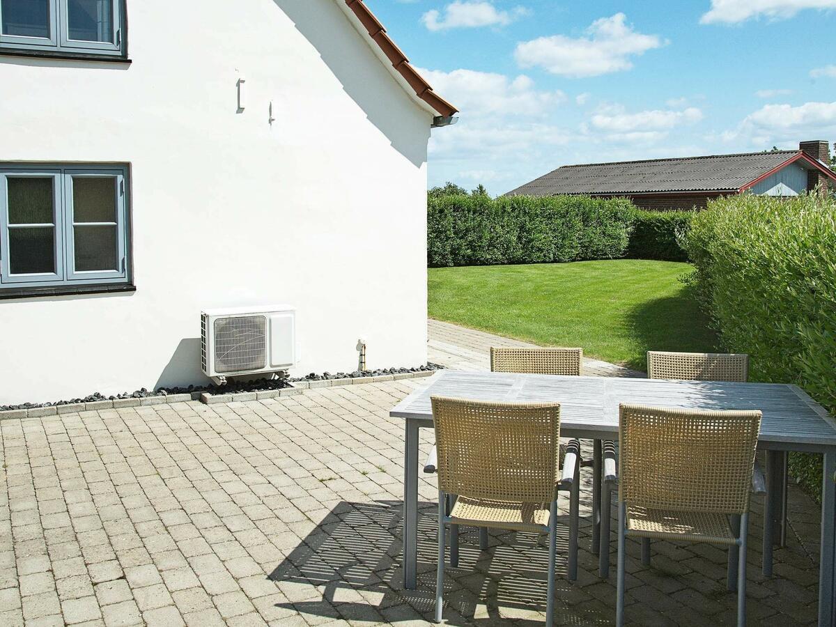 6 Person Holiday Home In Hejls 客房 照片